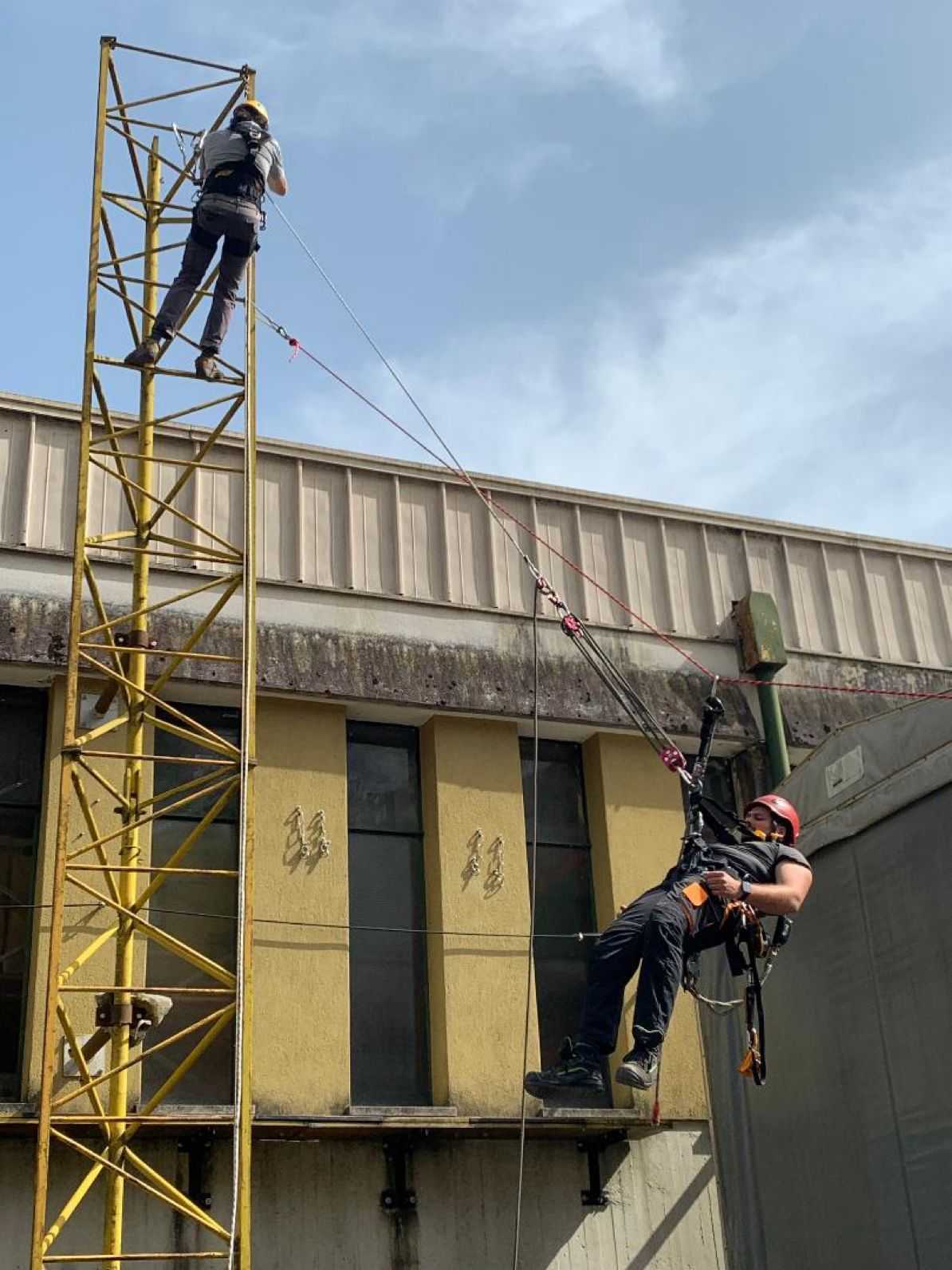 Corso fune – aggiornamento preposti Autosoccorso in traliccio corso preposto funi
