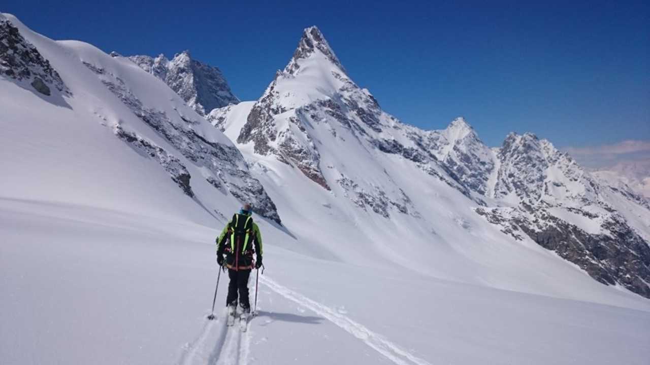 Elbrus Viaggi e spedizioni